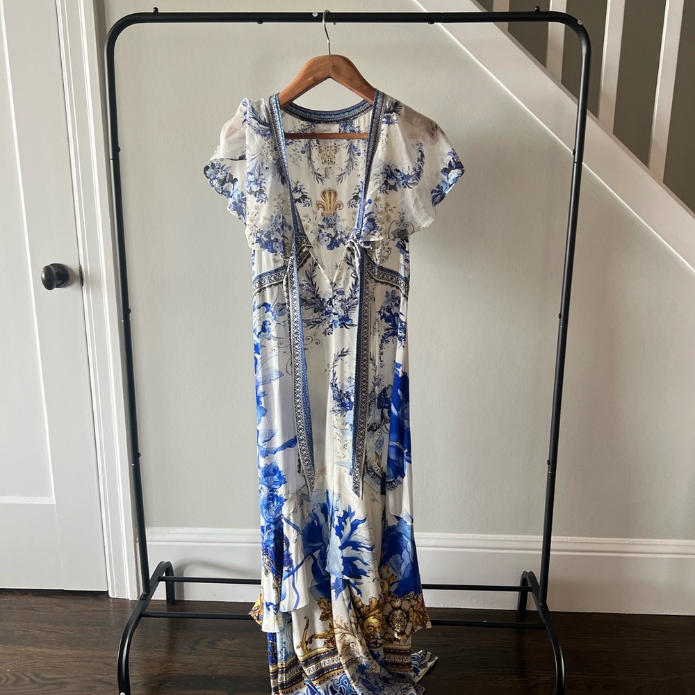 Camilla Beach cover up